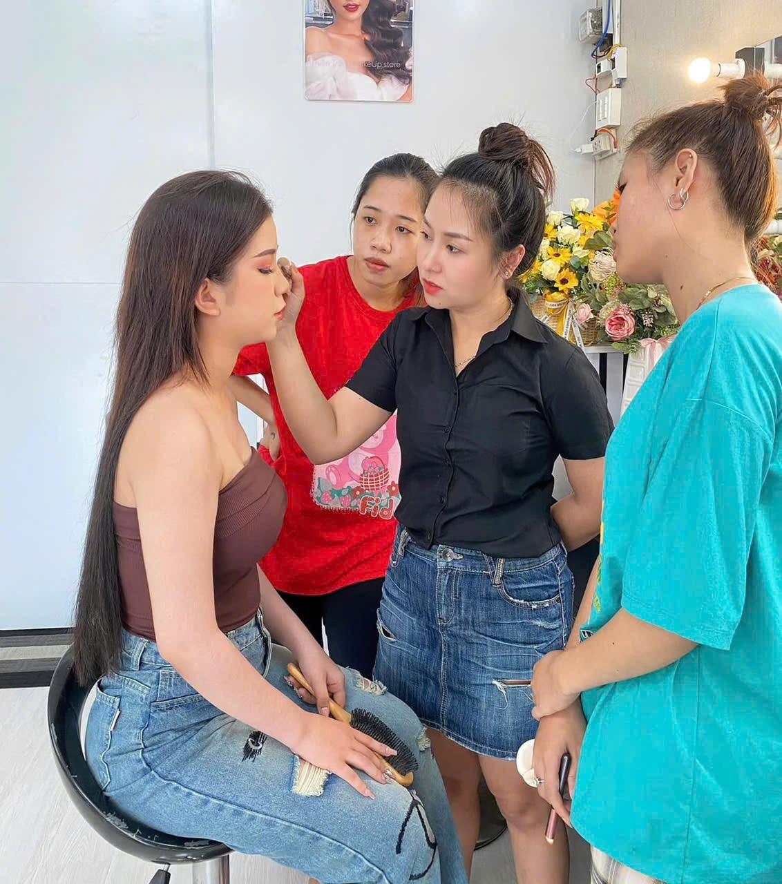 Thiên Trang Makeup Store luôn được nhắc đến với sự tin tưởng và yêu mến