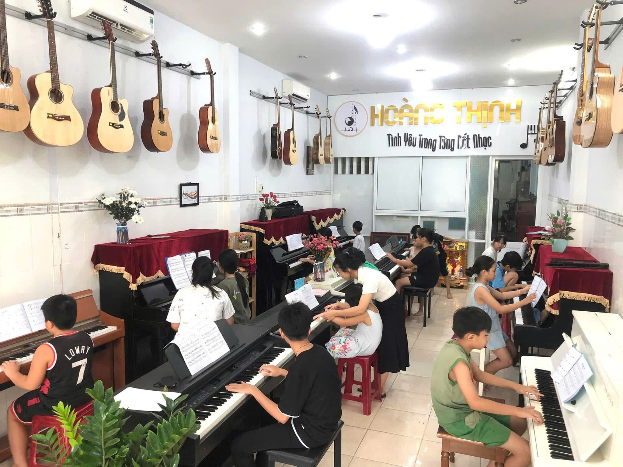 hoang-thinh-saoviet247-1