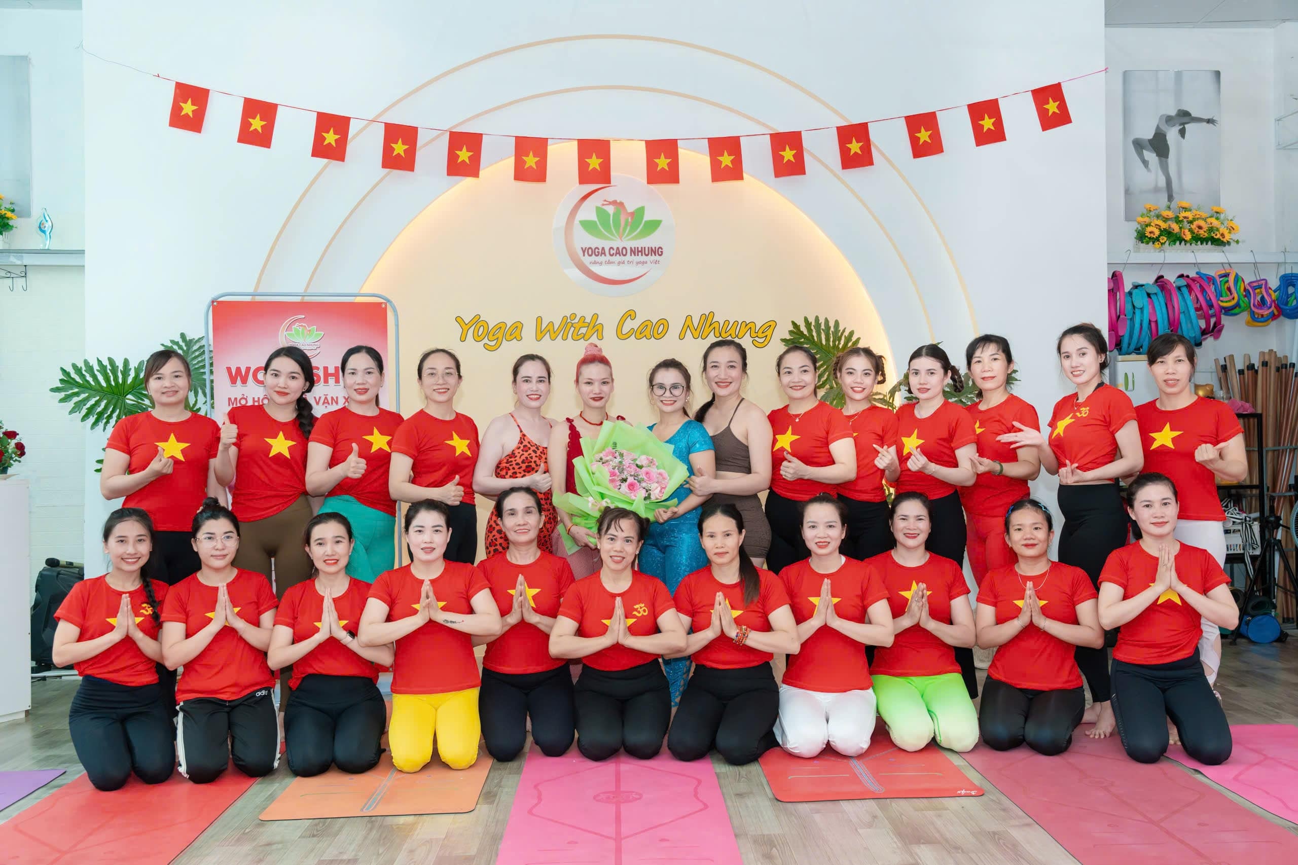 master-yoga-cao-nhung-1