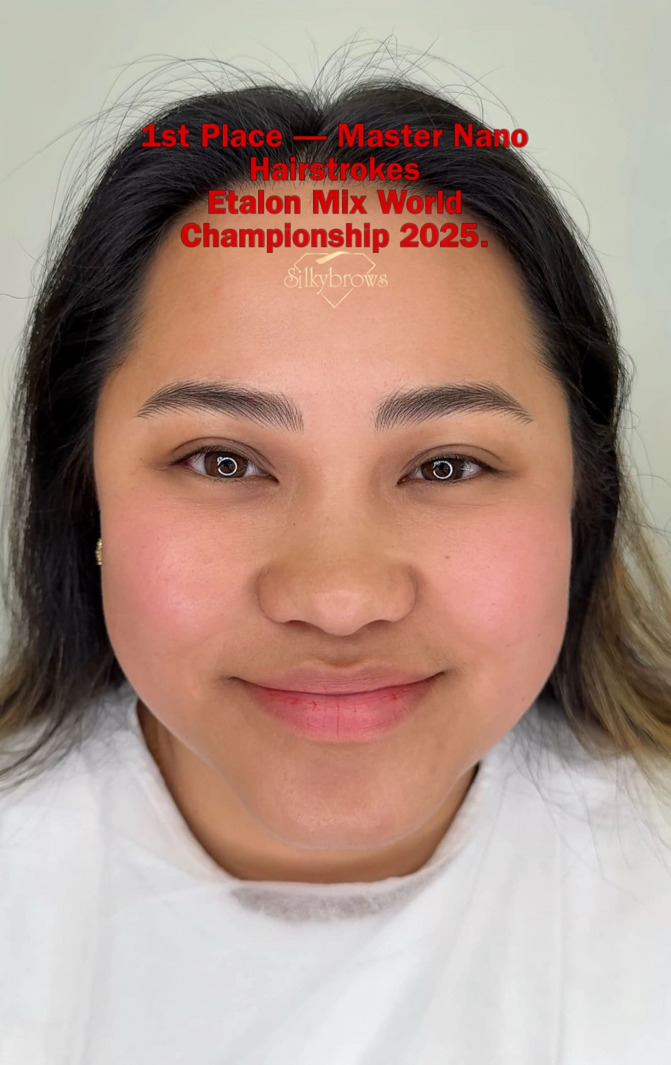 Cặp chân mày Nano Hairstrokes do Amy Nguyen thực hiện