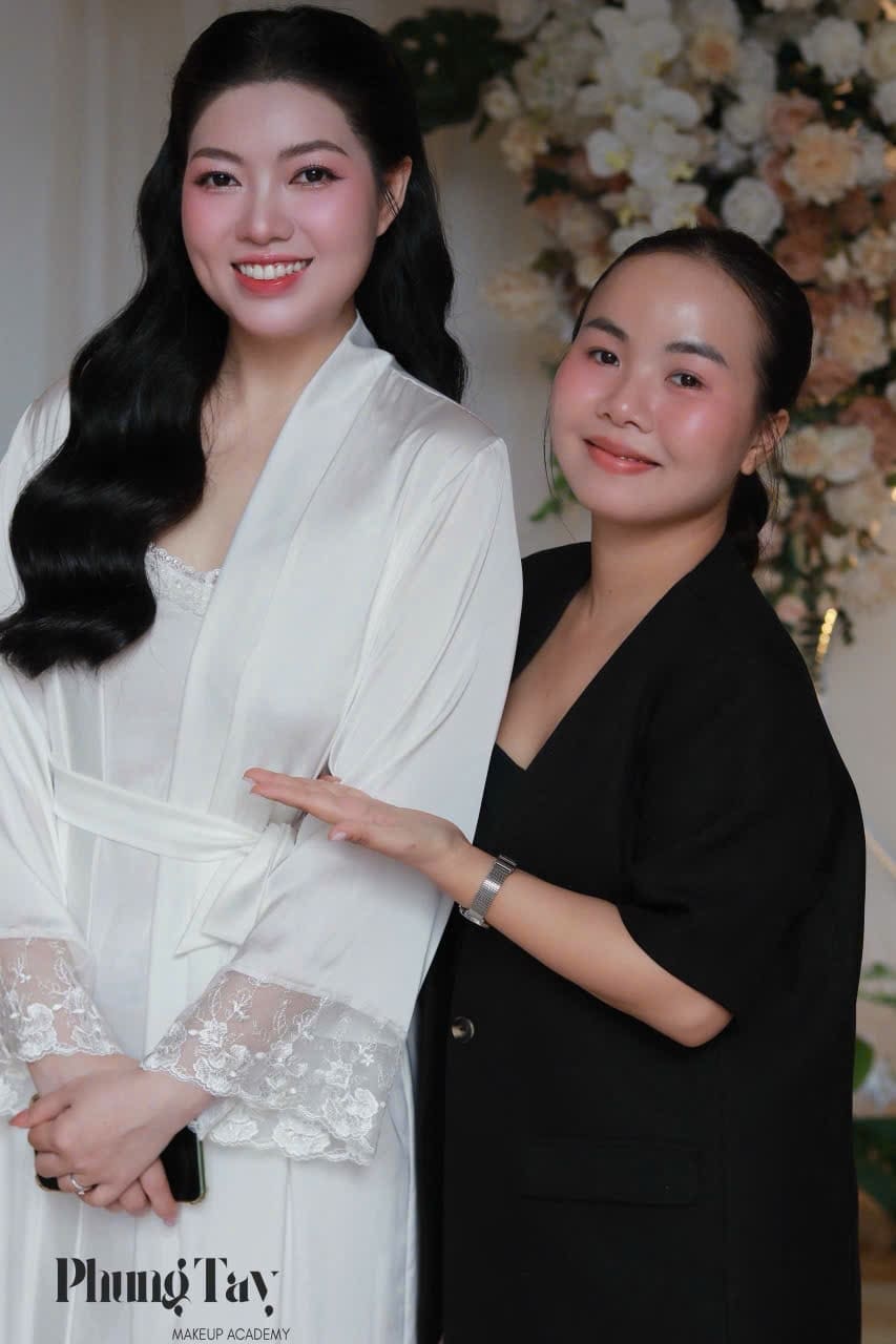 Makeup Artist Phụng Tây