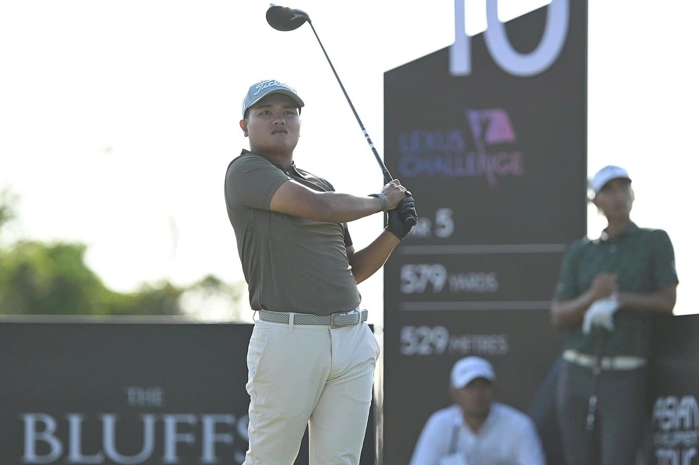 Golfer Nhất Long_saoviet247