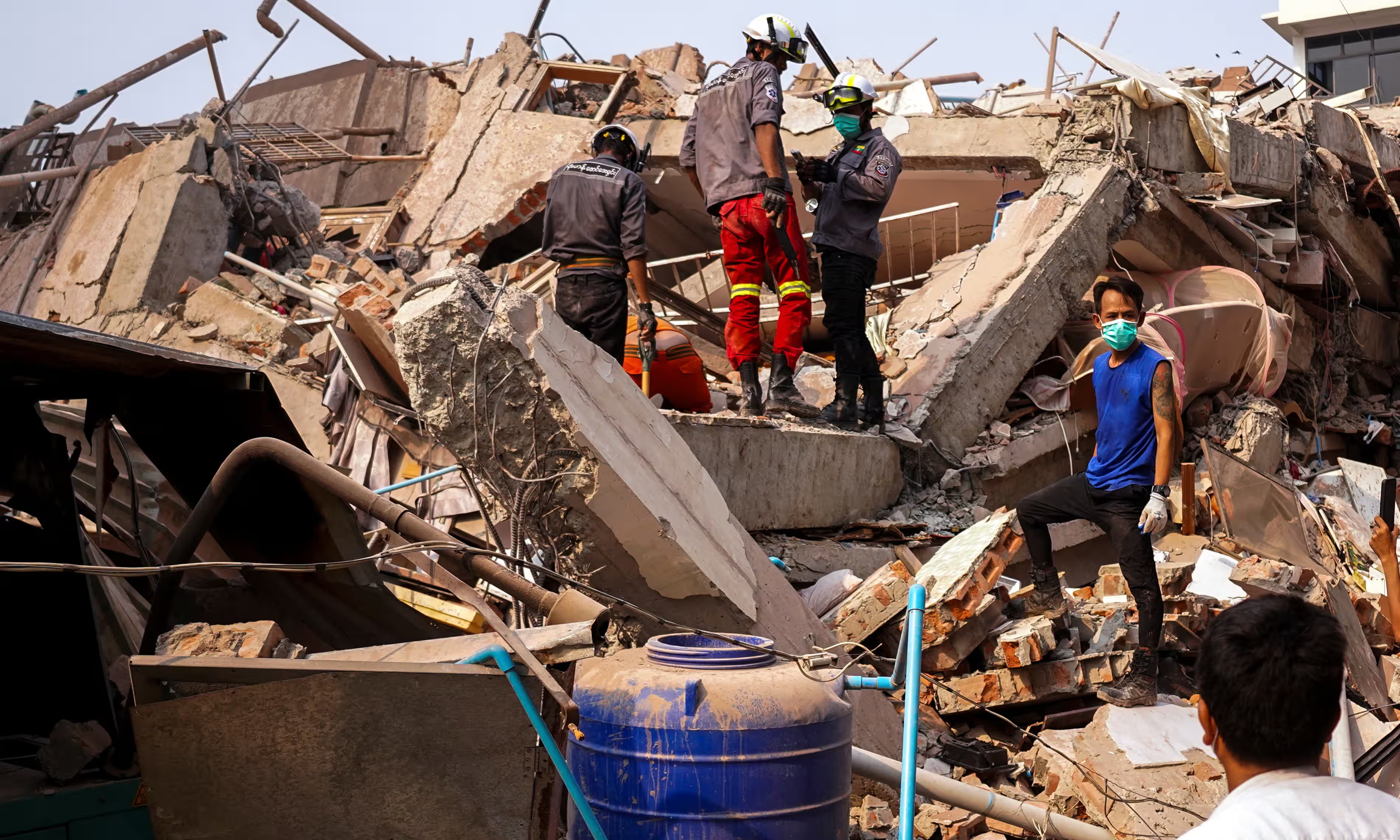 Myanmar đối mặt khủng hoảng