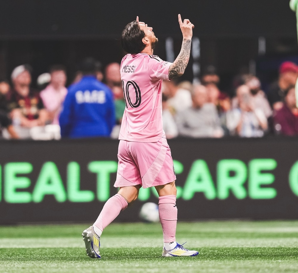 Messi ăn mừng bàn gỡ hòa 1-1, pha lập công quan trọng mở ra chiến thắng ngược dòng của đội nhà. Ảnh- Inter MiamiMessi ăn mừng bàn gỡ hòa 1-1, pha lập công quan trọng mở ra chiến thắng ngược dòng của đội nhà. Ảnh- Inter Miami