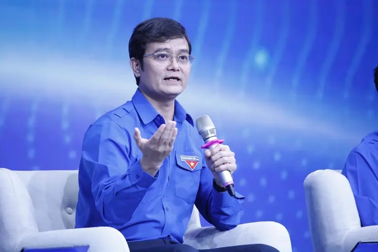 anh-bui-quang-huy-chia-se-thong-tin-tai-dien-dananh-tuan-minh